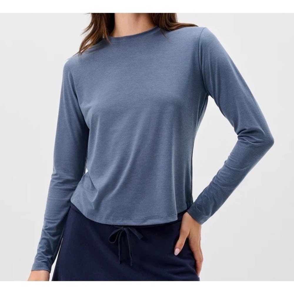 NWOT Women's Johnnie-O Course Performance‎ Long Sleeve T-Shirt Sea Blue Large
